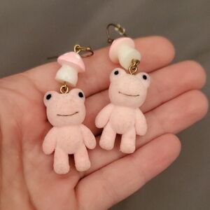 Hot Topic Pink Fuzzy Frog with Mushroom Earring